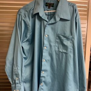 Alexander Julian men’s dress shirt